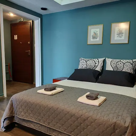 The B Art Living Апартамент