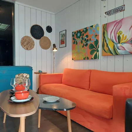 The B Art Living *