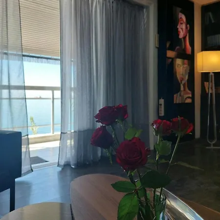 The B Art Living